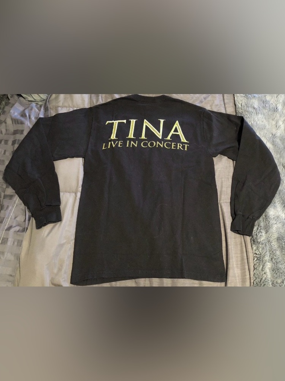 Tina Turner 1997 Live In Concert Tshirt Mens Sz S Radio City NYC Vintage NEW